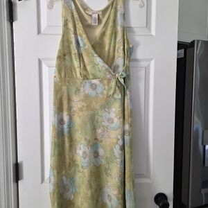 Floral Wrap Midi Dress in Light Green by